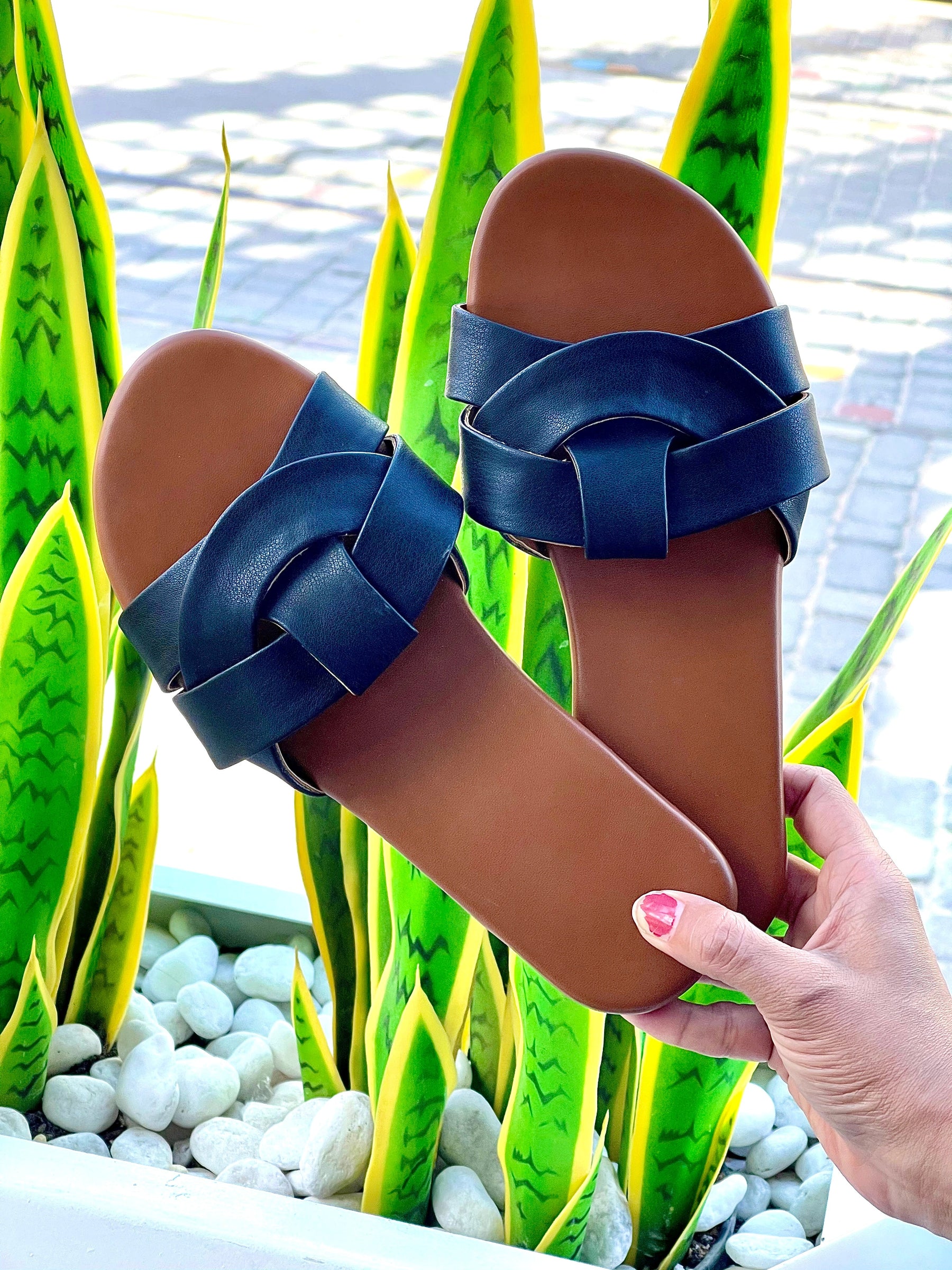 Black Celtic Knot Slides