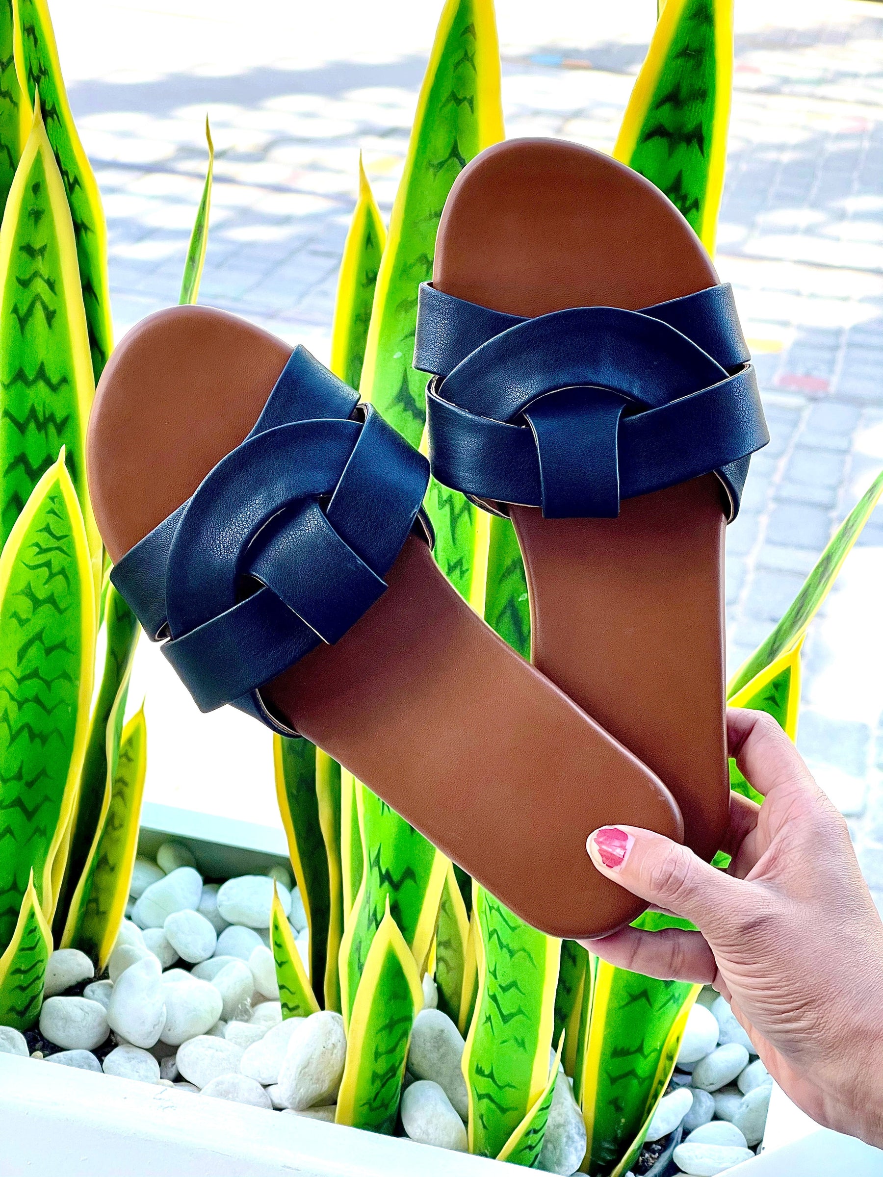 Black Celtic Knot Slides