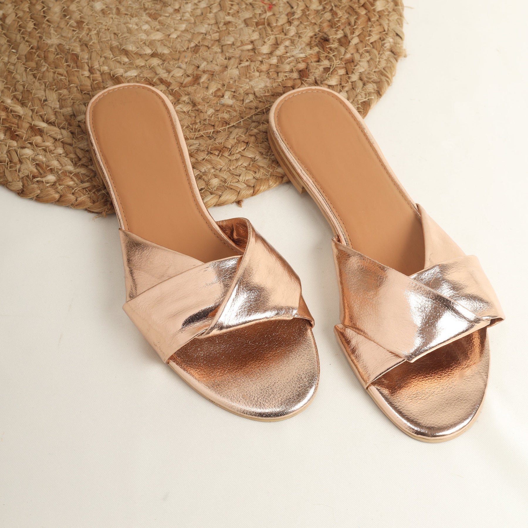 Rose Gold Knotted Slides