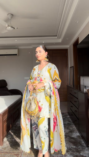 Classic Mirror Embroidered Suit Set