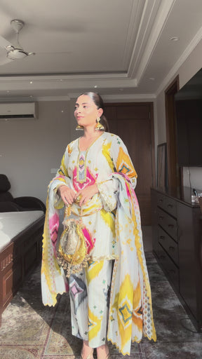 Classic Mirror Embroidered Suit Set