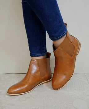 Women’s Tan Brown Chelsea Boots